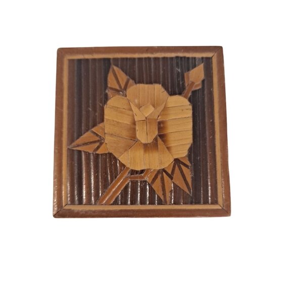 Marquetry Wood And Straw Flower Rose Trinket Box Red Interior - Picture 1 of 10